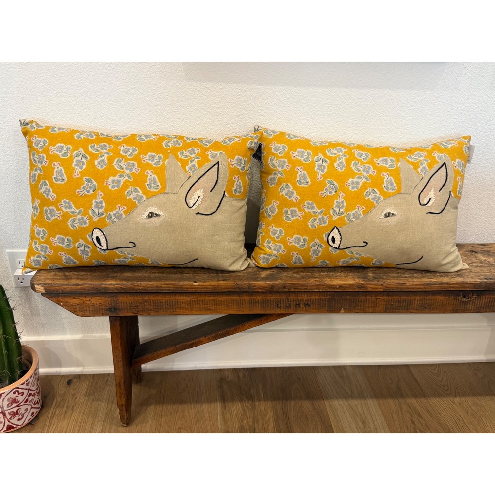 NWT Creative Co-Op Cotton Linen Floral Yellow Embroidered Pig Pillows‎ Set of 2